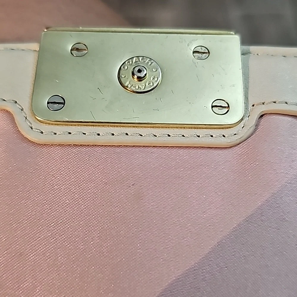 Coach Kristin Embellished Large Clutch Art Deco OP  Leather Multi Tan print EUC - Picture 16 of 16